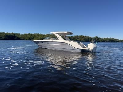 BOATZON | Sea Ray 310 SLXOB 2022