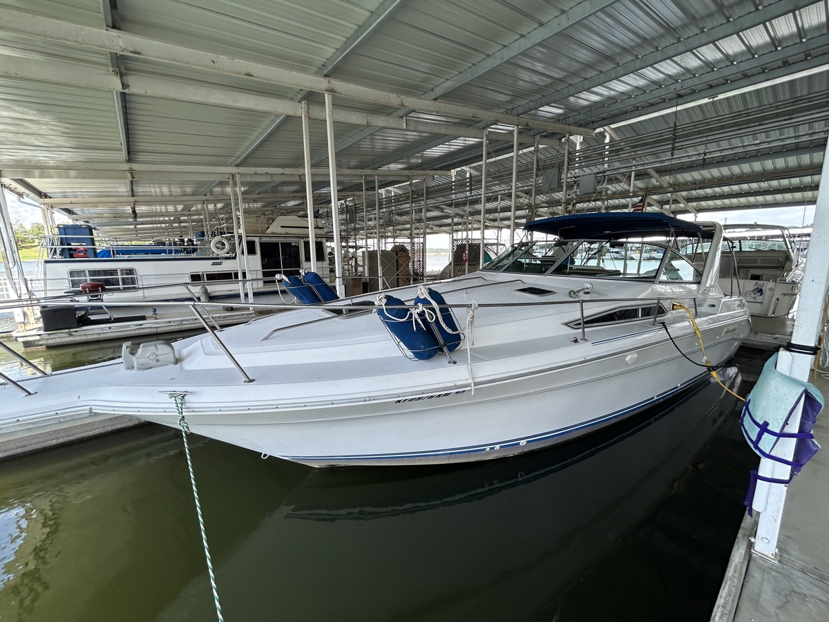 1990 Sea Ray 310 Sundancer - Sold Boat