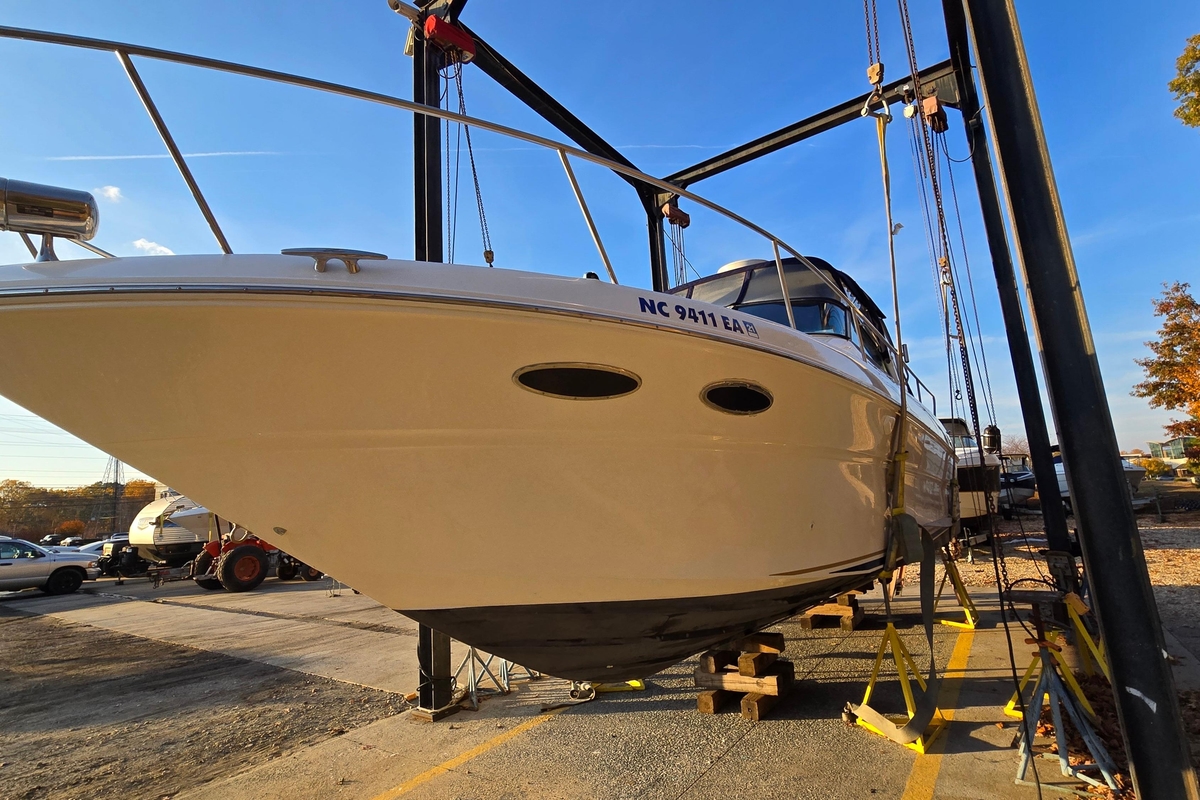 2001 Sea Ray 310 Sundancer - Sold Boat