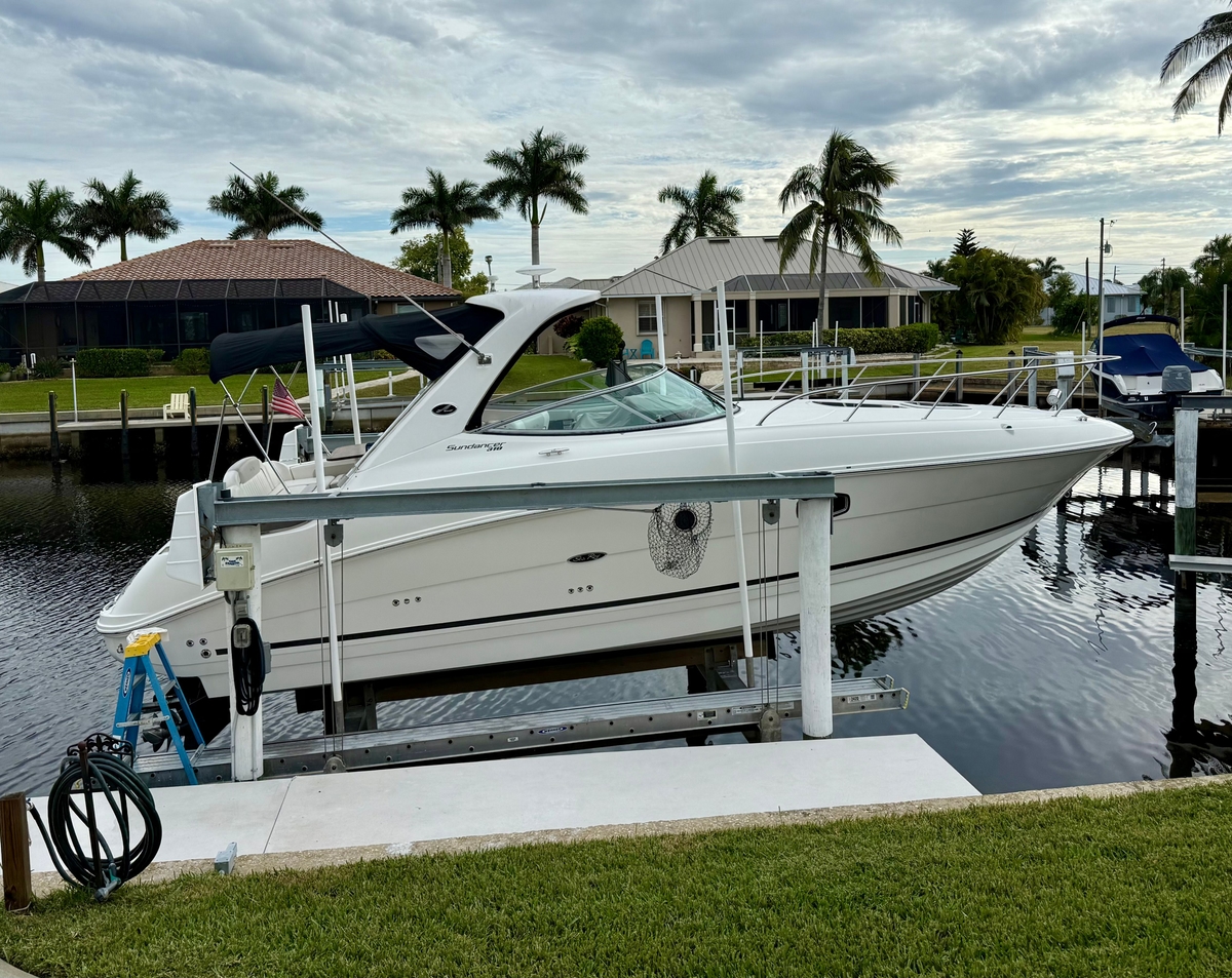 2010 Sea Ray 310 Sundancer - Sold Boat