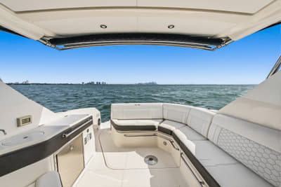 BOATZON | Sea Ray 320 DA OB 2022