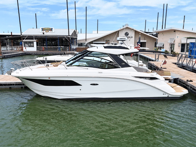 BOATZON | Sea Ray 320 SUNDANCER 2024