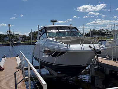 BOATZON | Sea Ray 320 SUNDANCER OB 2024