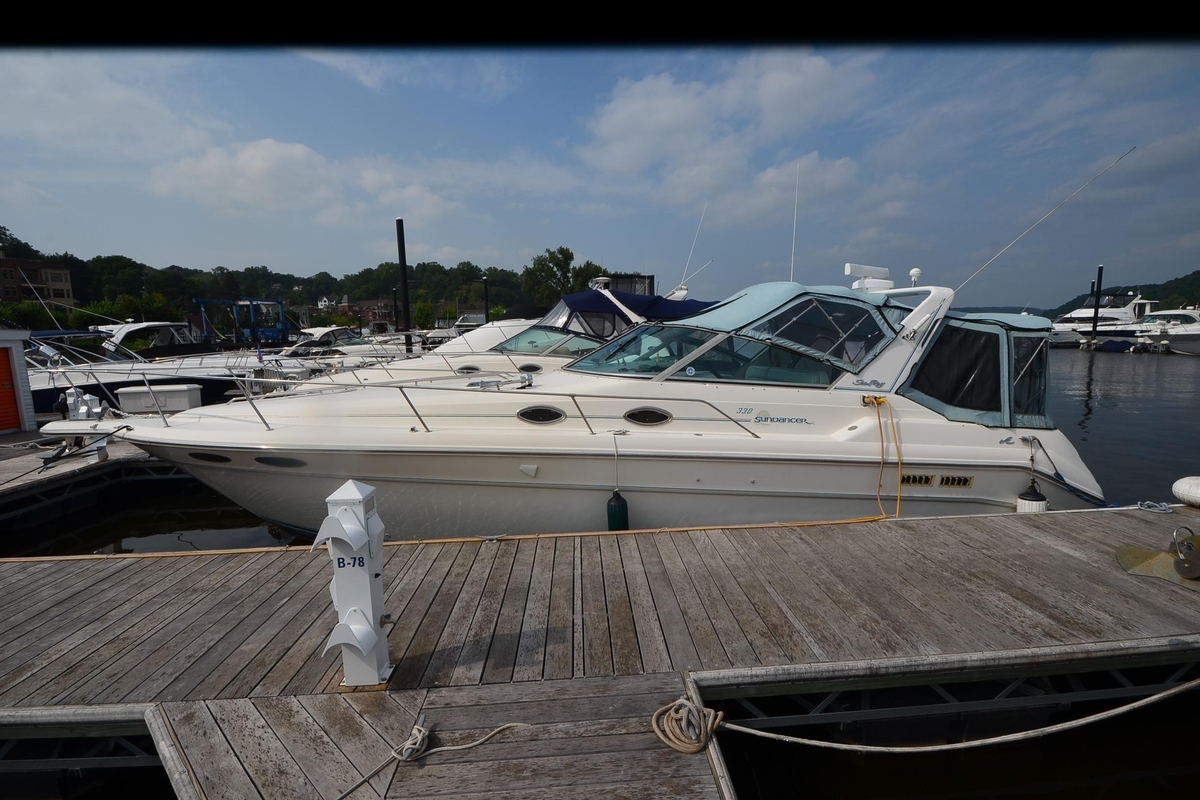 1994 Sea Ray 330 Sundancer - Sold Boat