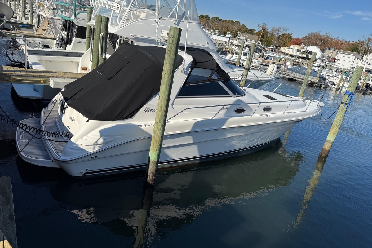 1996 Sea Ray 330 Sundancer - Sold Boat