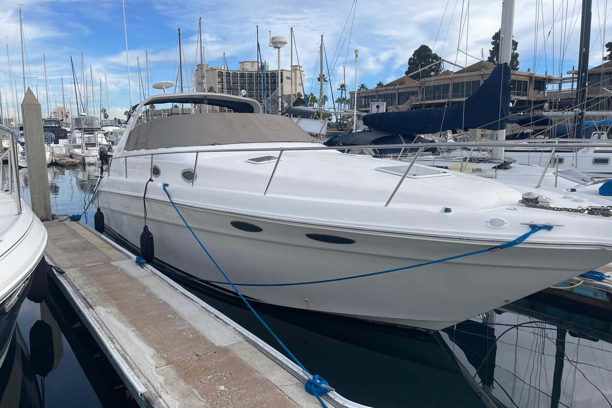 1999 Sea Ray 330 Sundancer - Sold Boat