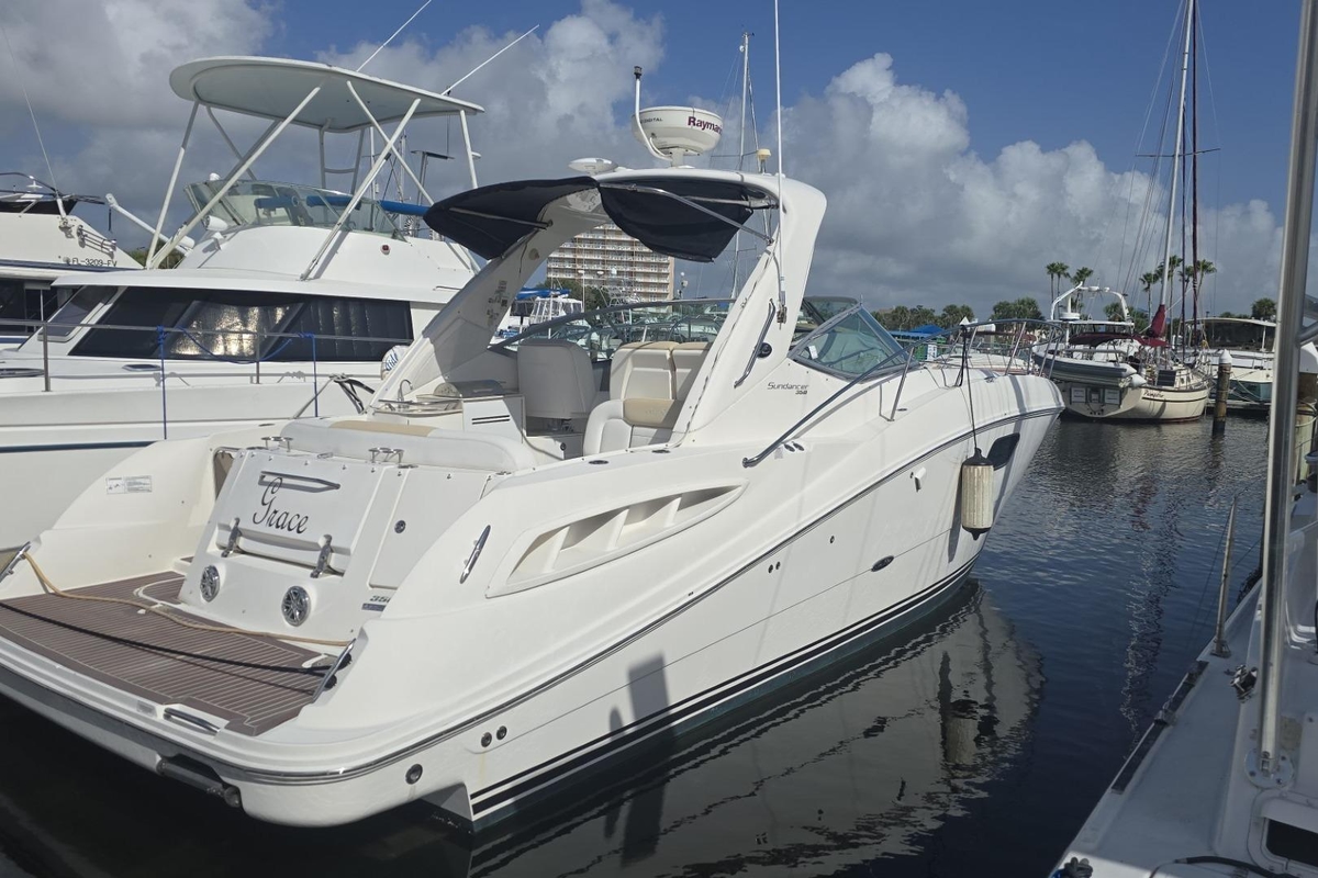 2010 Sea Ray 350 Sundancer - Sold Boat