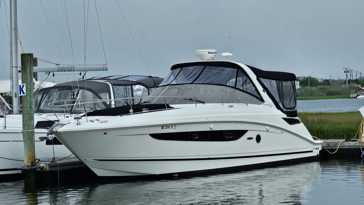 2014 Sea Ray 350 Sundancer - Sold Boat
