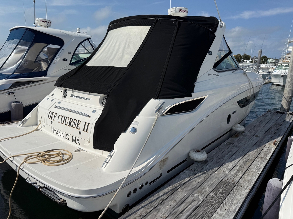 2015 Sea Ray 350 Sundancer - Sold Boat