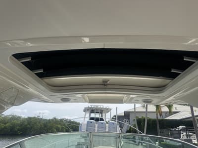 BOATZON | Sea Ray 350 SUNDANCER 2017