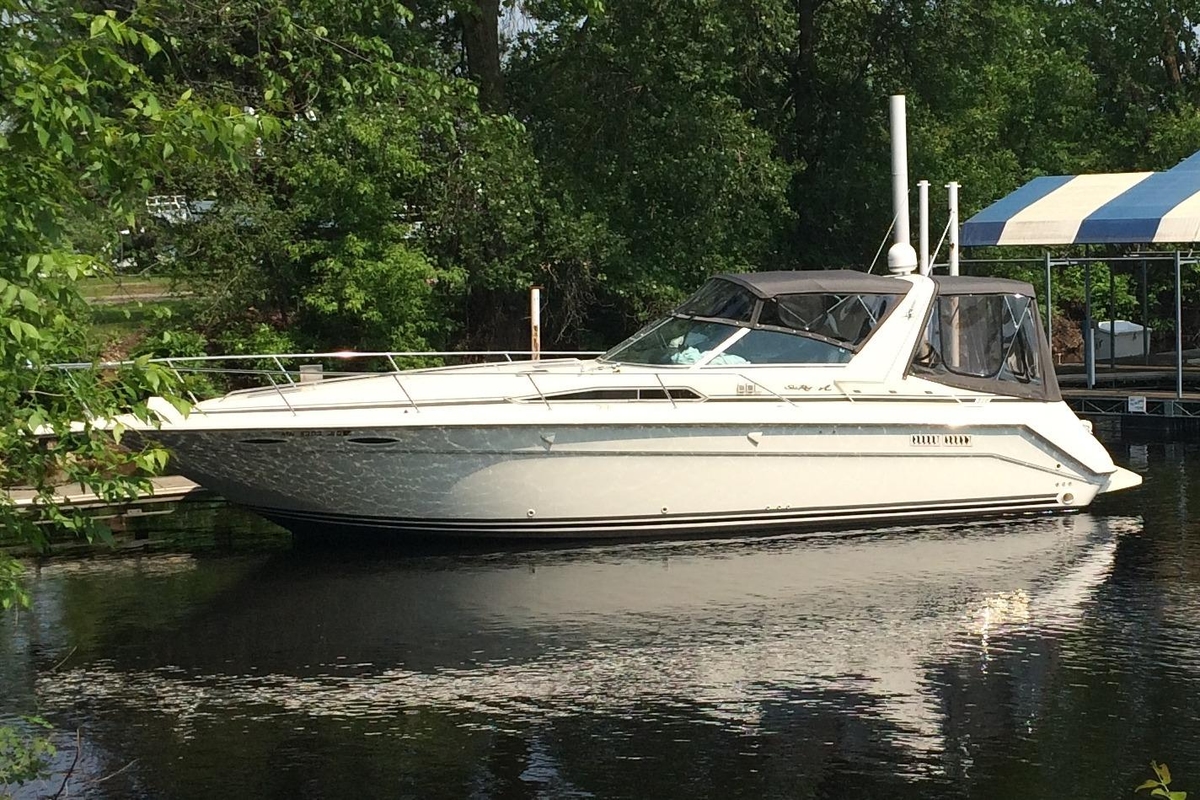 1992 Sea Ray 370 Express Cruiser - Sold Boat