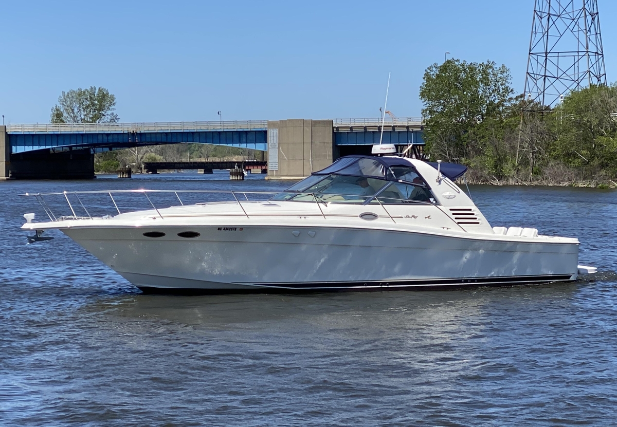 1999 Sea Ray 370 Express Cruiser - Sold Boat