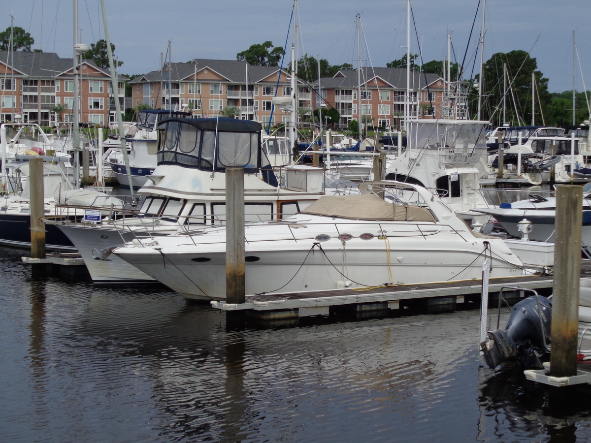 1997 Sea Ray 370 Sundancer - Sold Boat