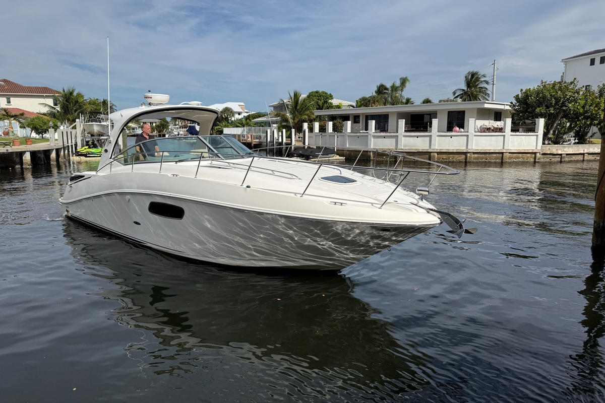 2012 Sea Ray 370 Sundancer - Sold Boat