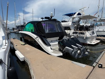 BOATZON | Sea Ray 370 Sundancer 2023