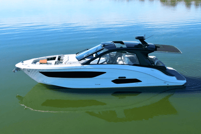 BOATZON | Sea Ray 370 SUNDANCER 2025