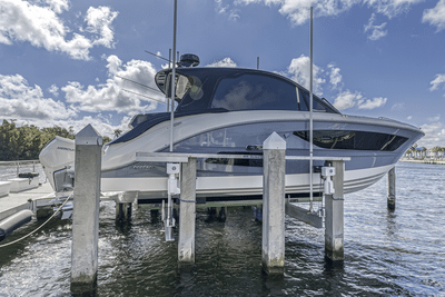 BOATZON | Sea Ray 370 SUNDANCER OUTBOARD 2022