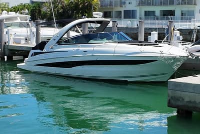 BOATZON | Sea Ray 370 Venture 2015