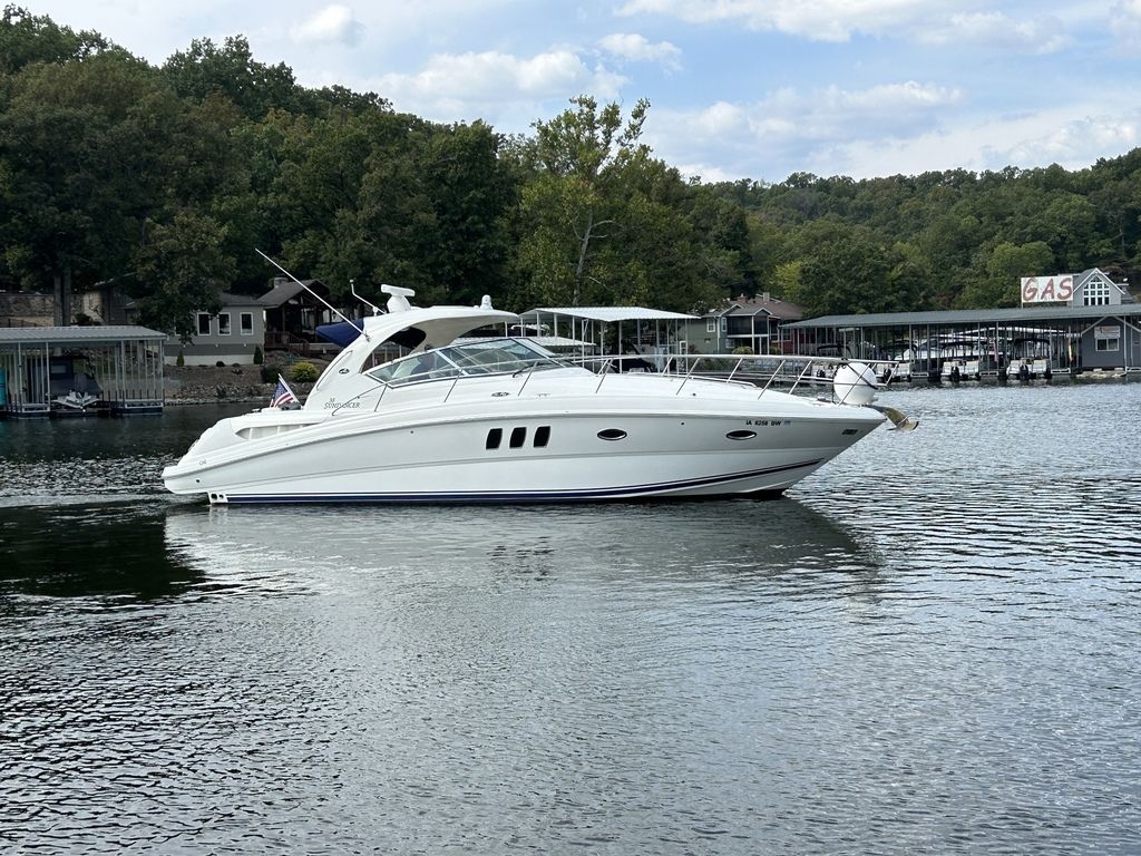 2006 SEA RAY 38 Sundancer - Sold Boat