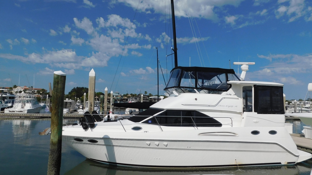 2001 Sea Ray 380 Aft Cabin - Sold Boat