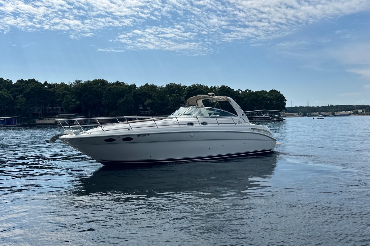 2004 Sea Ray 380 Sundancer - Sold Boat