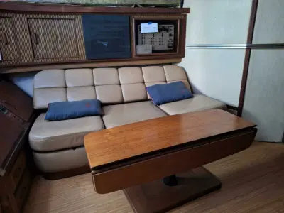 BOATZON | Sea Ray 390 Express Cruiser 1985