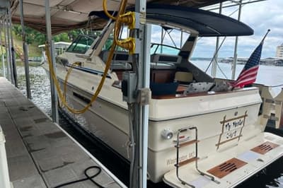 BOATZON | Sea Ray 390 Express Cruiser 1988