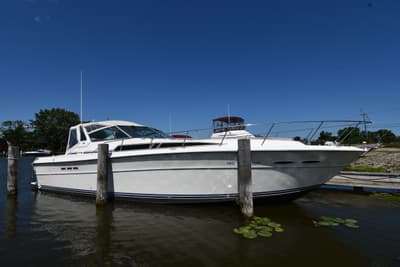 BOATZON | Sea Ray 390 Express Cruiser 1989 BOATZON | Sea Ray 390 Express Cruiser 1989