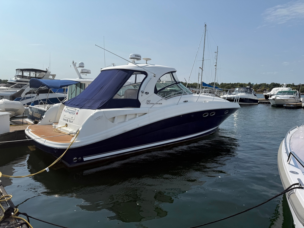 2004 Sea Ray 390 Sundancer - Sold Boat