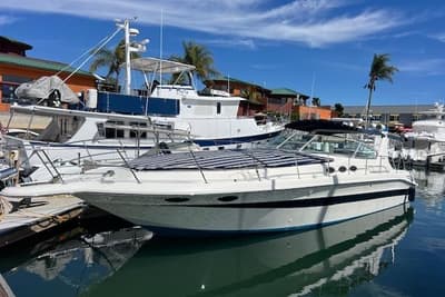 BOATZON | Sea Ray 400 Express Cruiser 1994