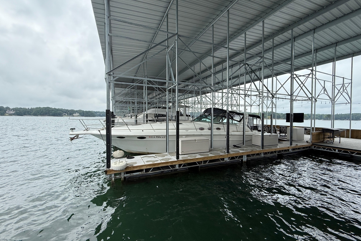 1997 Sea Ray 400 Express Cruiser - Sold Boat