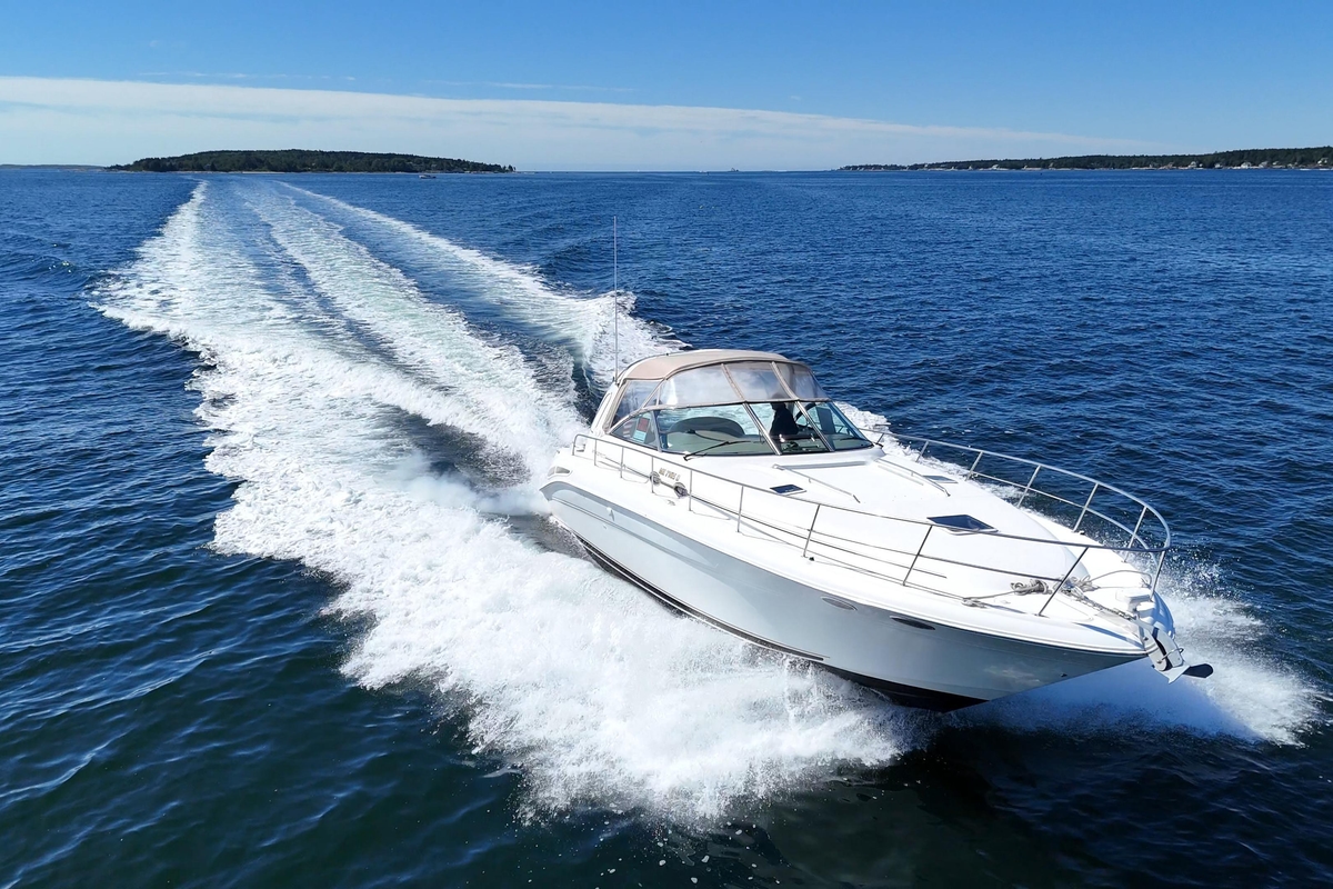 2000 Sea Ray 410 Express Cruiser - Sold Boat