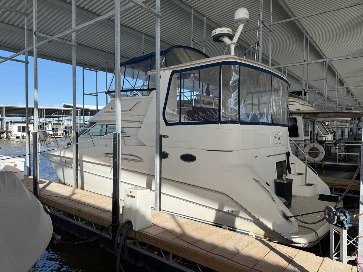 2001 Sea Ray 420 Aft Cabin - Sold Boat