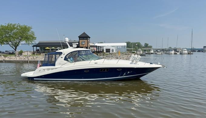 2009 Sea Ray 440 Sundancer - Sold Boat
