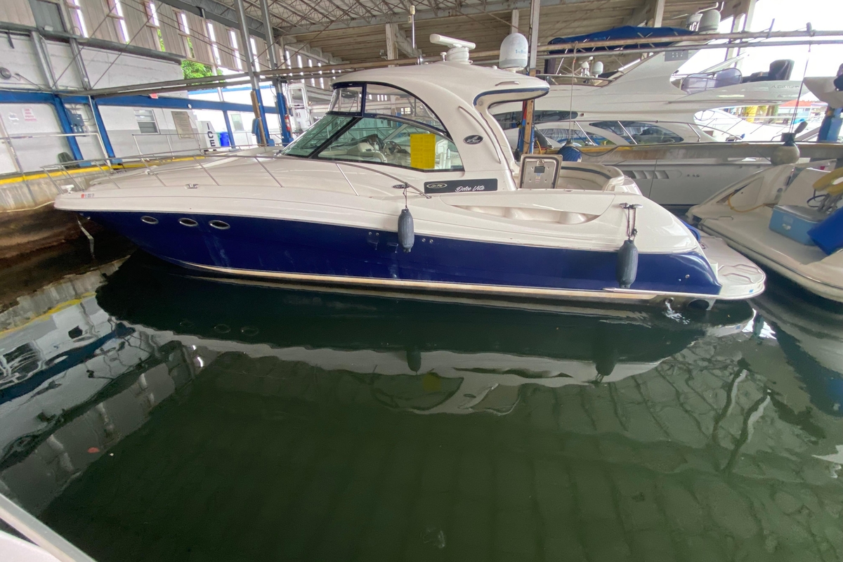 2005 Sea Ray 500 Sundancer - Sold Boat