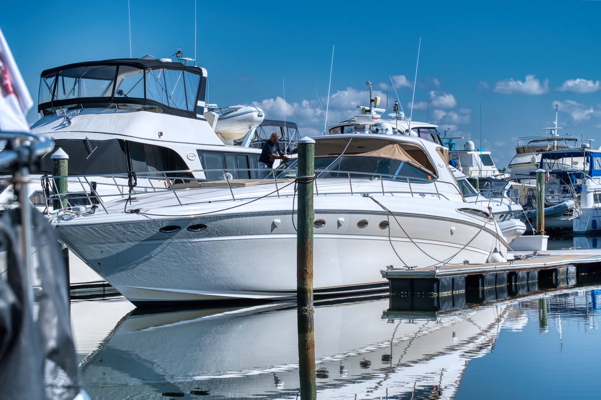 2001 Sea Ray 510 Sundancer - Sold Boat