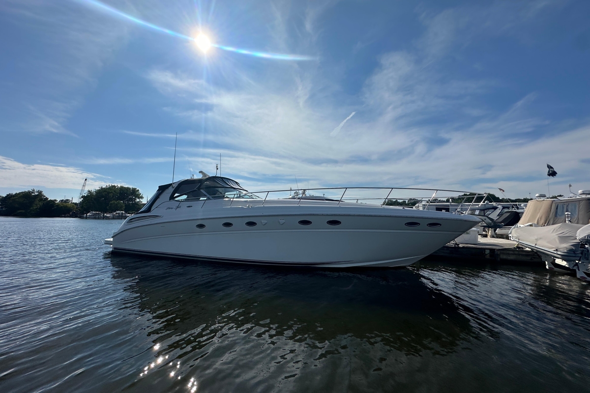 2001 Sea Ray 510 Sundancer - Sold Boat