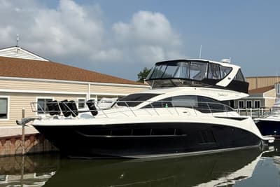 BOATZON | Sea Ray Fly 510 2017