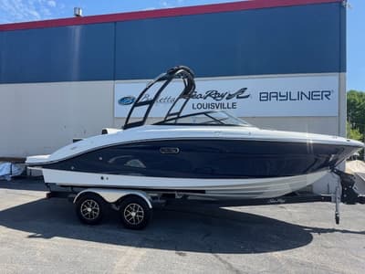 BOATZON | Sea Ray In Stock Now SPX 210 2026