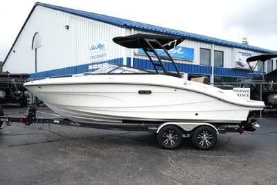 BOATZON | Sea Ray In Stock Now SPX 210 2027
