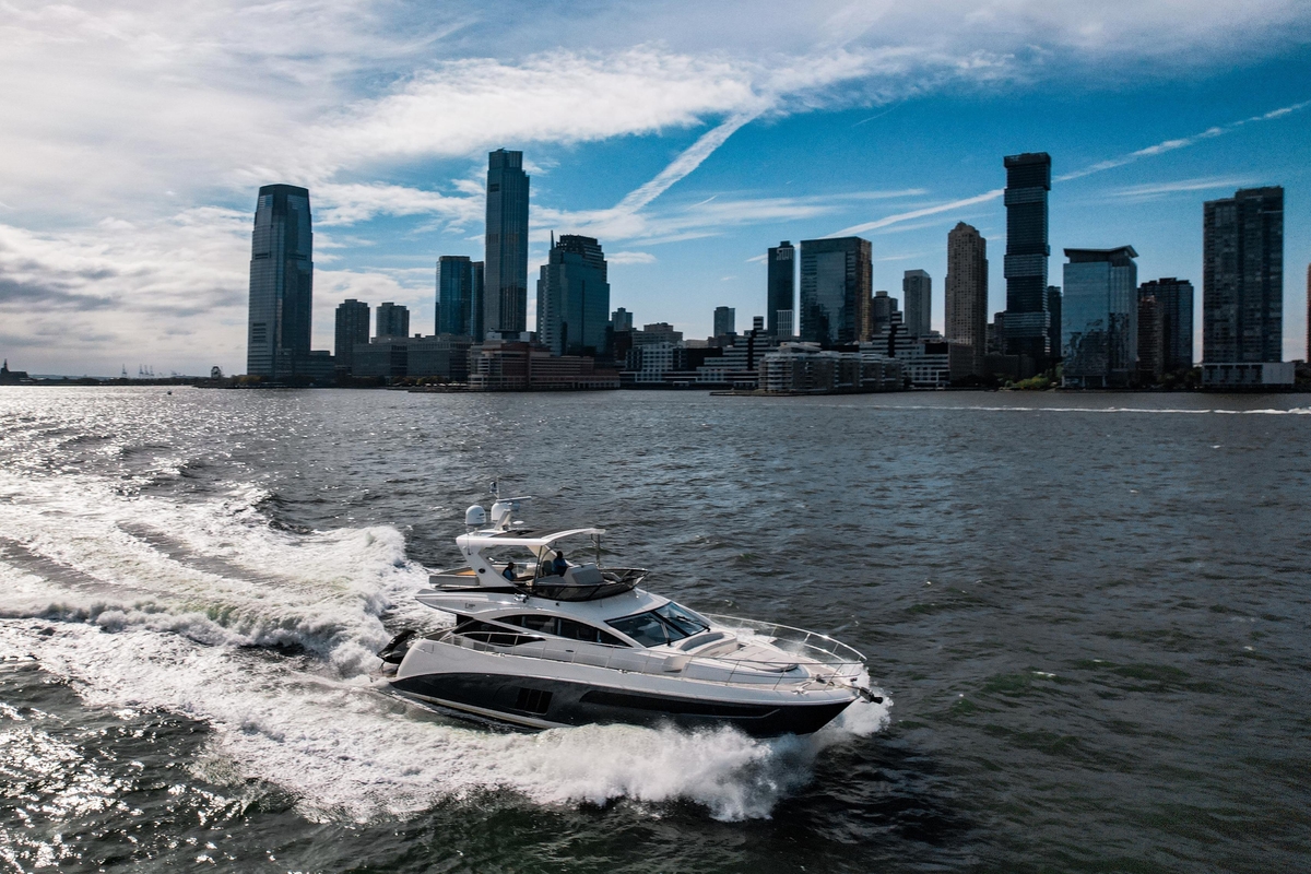 2018 Sea Ray L590 Fly - Sold Boat