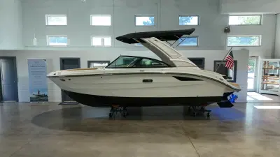 BOATZON | Sea Ray SDX 230 2026