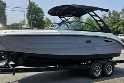 BOATZON | Sea Ray SDX 230 2026