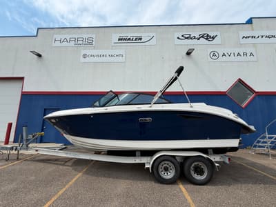 BOATZON | Sea Ray SDX 230 2026