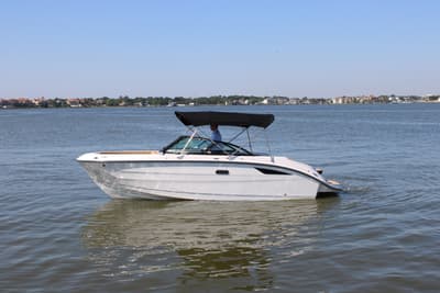 BOATZON | Sea Ray SDX 230 2026