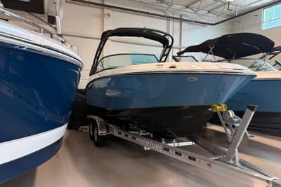 BOATZON | Sea Ray SDX 230 2026