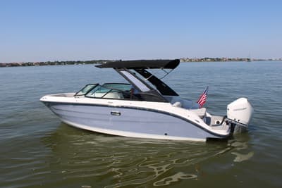 BOATZON | Sea Ray SDX 230 Outboard 2026