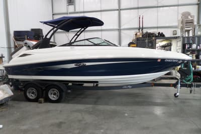 BOATZON | Sea Ray SDX 240 2017