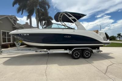 BOATZON | Sea Ray SDX 250 Outboard 2020