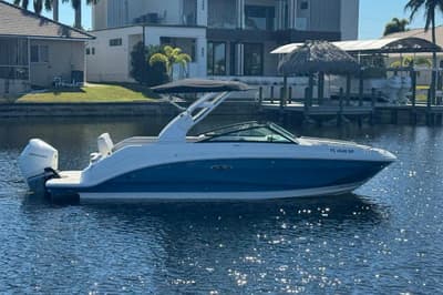 BOATZON | Sea Ray SDX 250 Outboard 2020